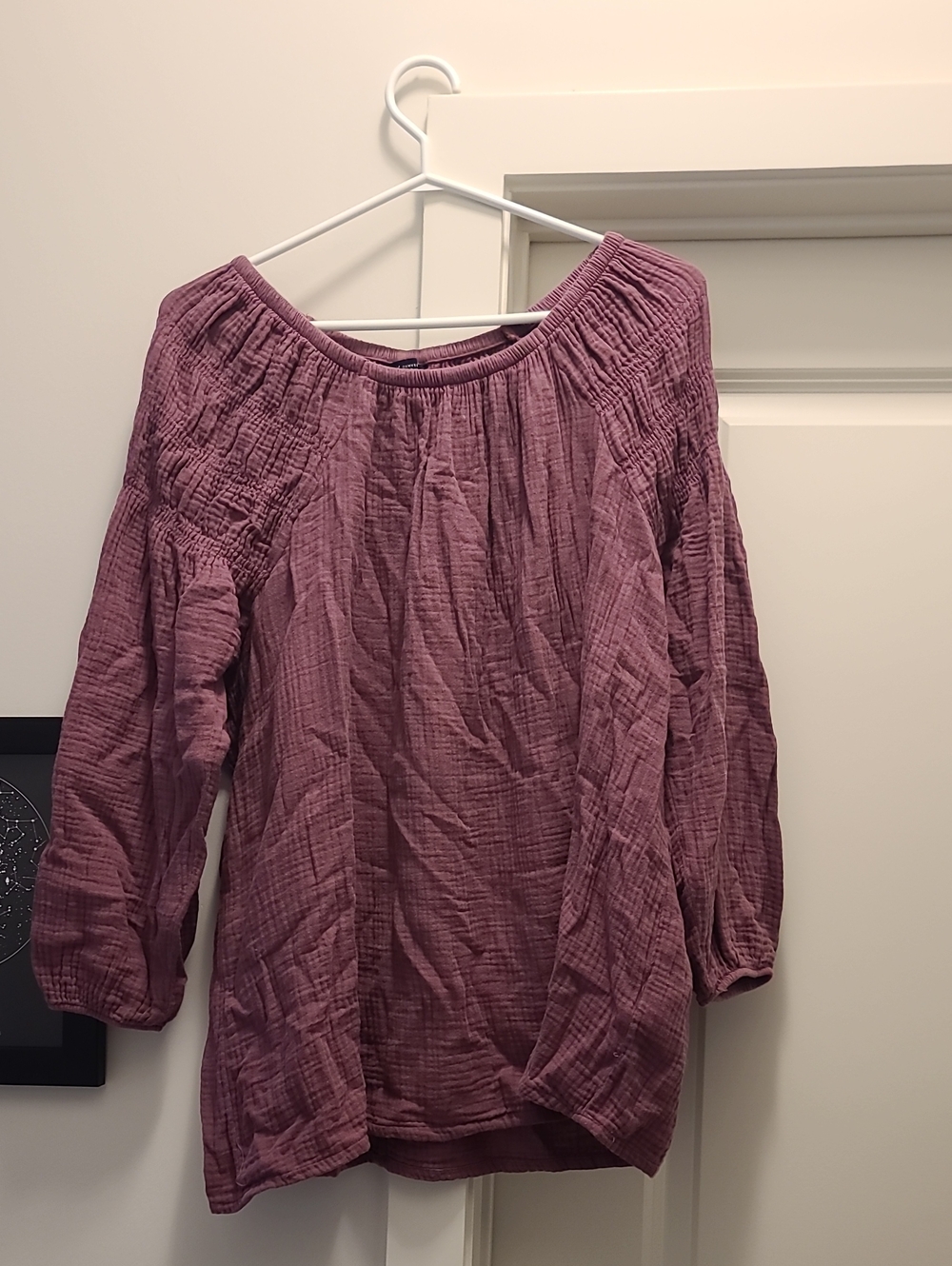 Women’s Smocked Off-Shoulder Top in Mauve